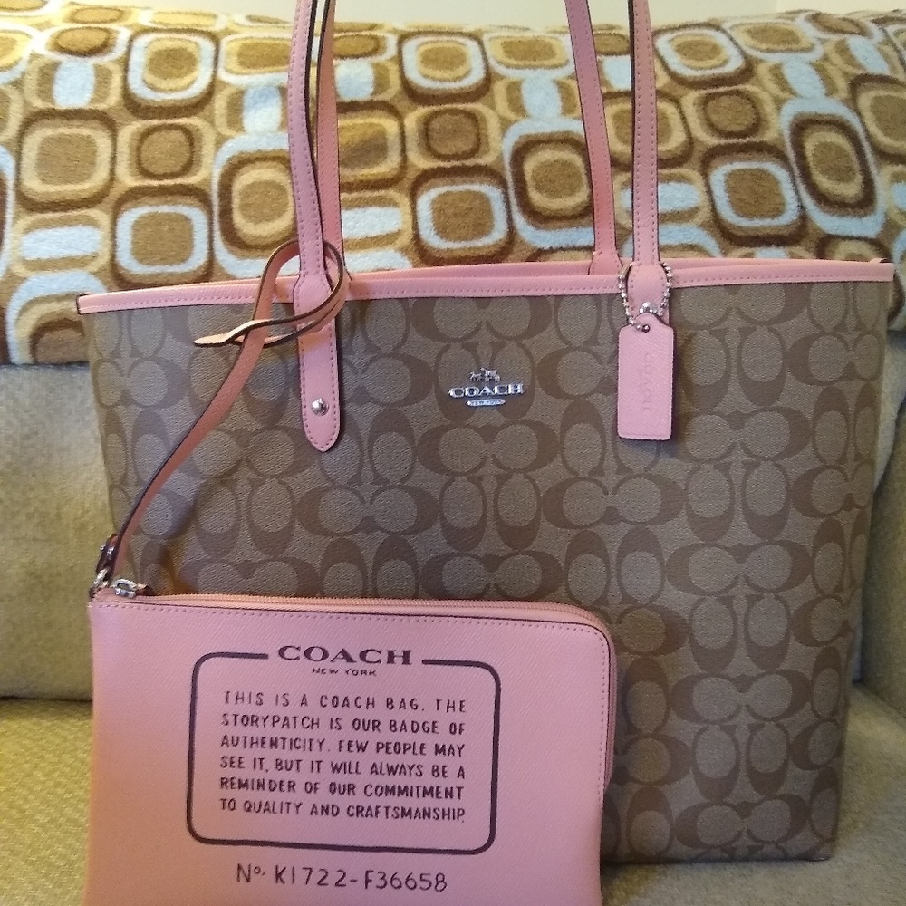 🌸LBN Coach Reversible Tote🌸